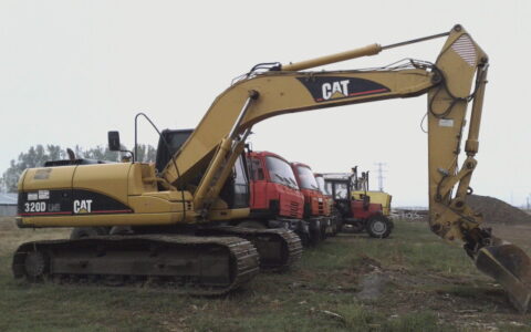 gep-cat_320dl-002